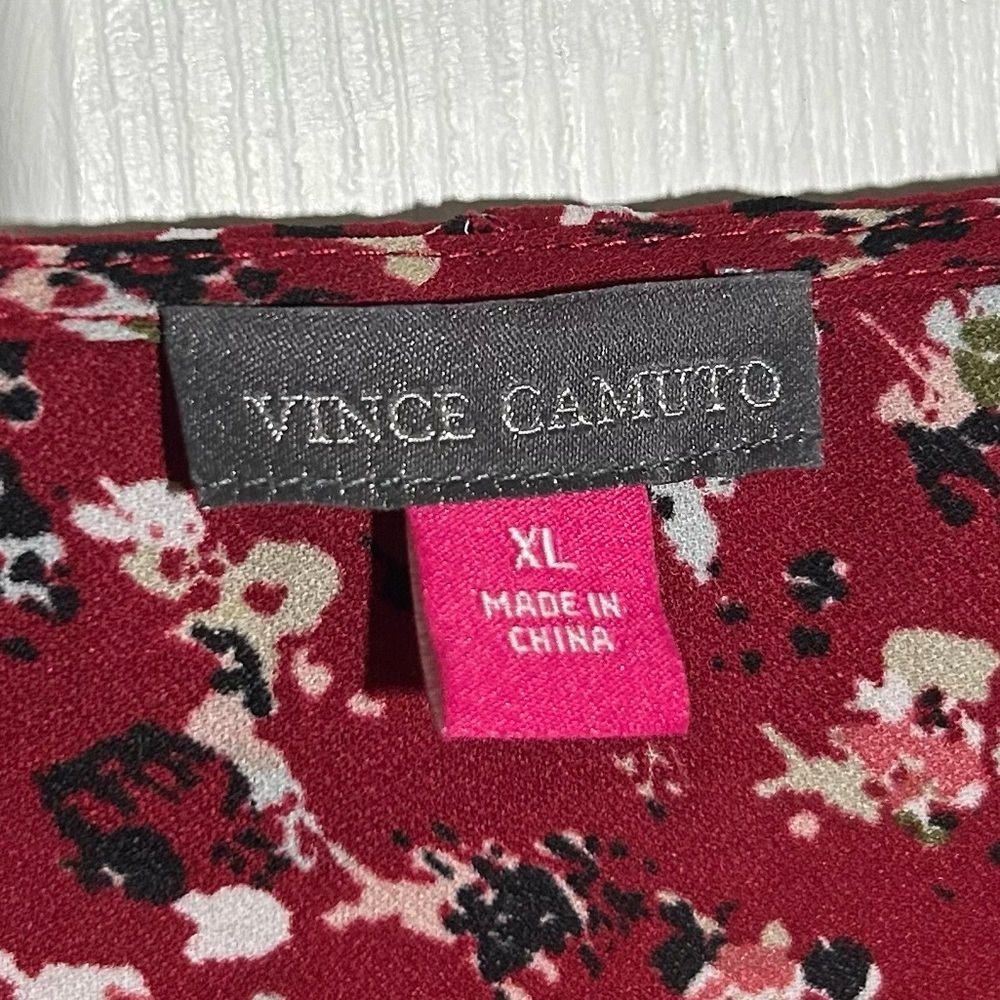 Vince Camuto Dark Red Floral Long Sleeve Blouse Size XL Ruffle V-Neck Collar - Picture 4 of 13